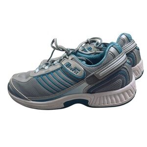 Orthofeet Verve women's athletic shoe in the silver and turquoise